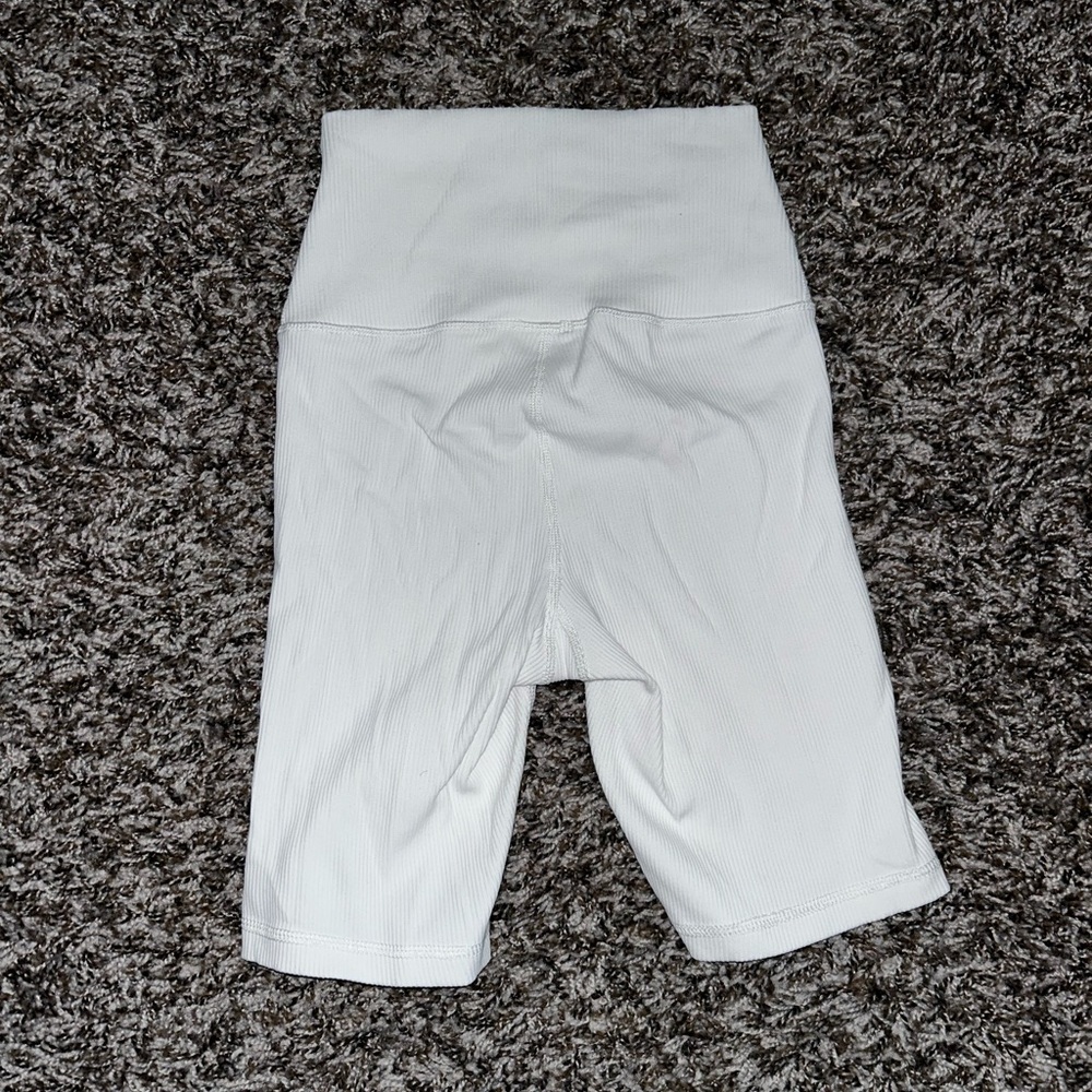 AERIE WHITE BIKER SHORTS